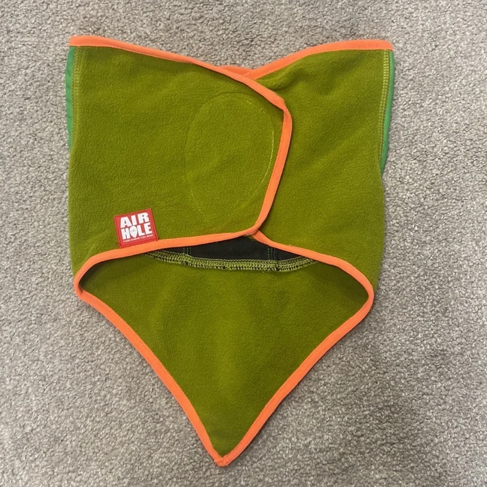 Air Hole Two Tone Green Fleece Mask